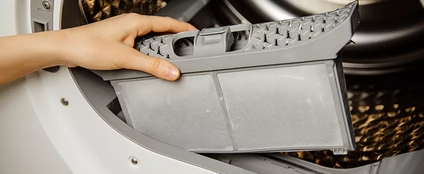 Signs Of A Clogged Dryer Lint Trap in Riverbank, California